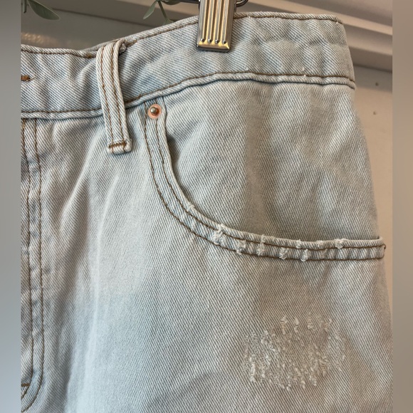 NWT WILD FABLE HIGH RISE DENIM SHORTS / SIZE: 14 / 2.5” Inseam - Picture 4 of 7